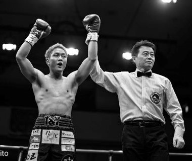 勝利モノクロ.jpg